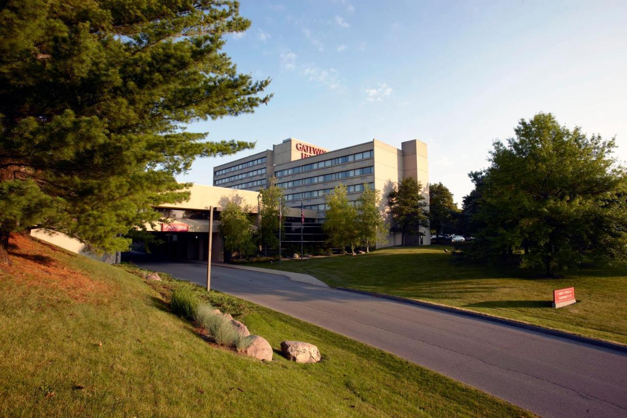 Gateway Hotel And Conference Center Ames Exteriör bild